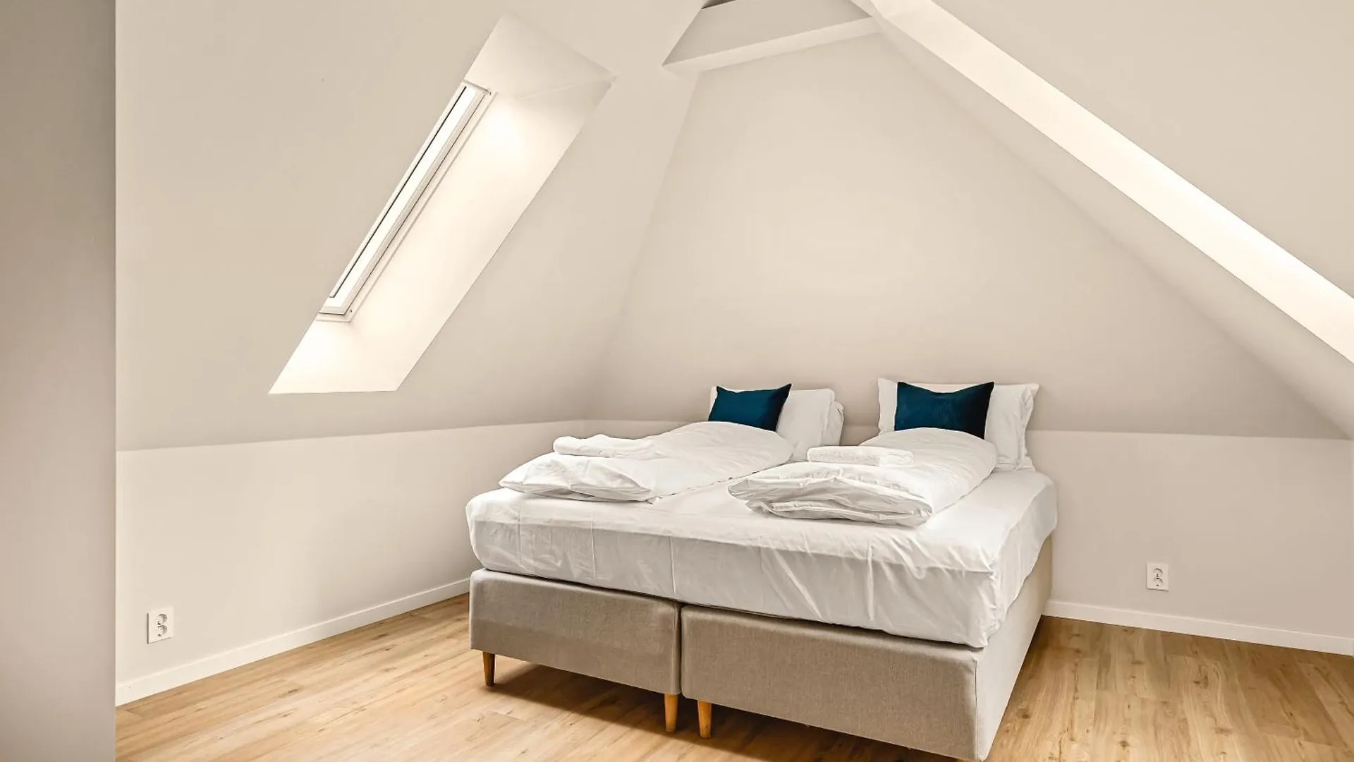 HH24 - Modern Apartments l City Center Bergen 0*,
